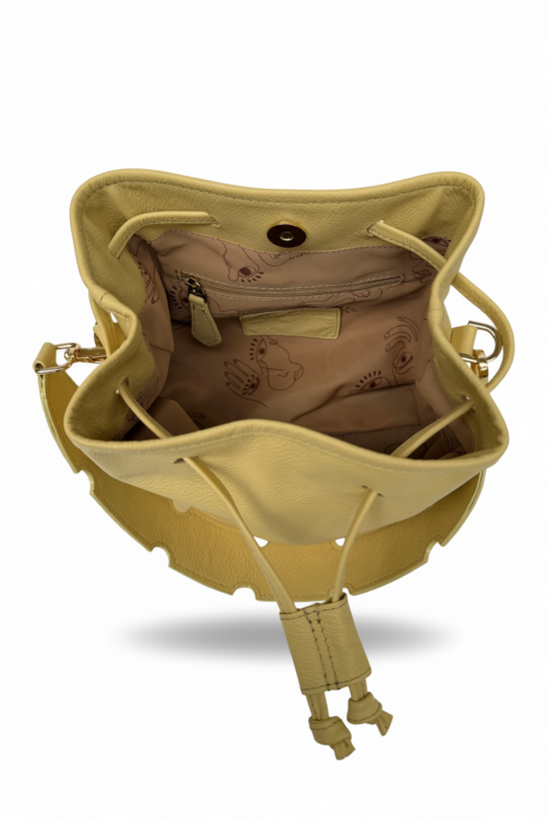 Mochila_amarilla_500x750_3