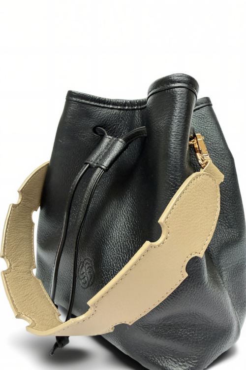 Mochila_negra_500x750_2